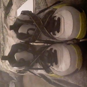 nike air raid black silver and neon yellow 7y